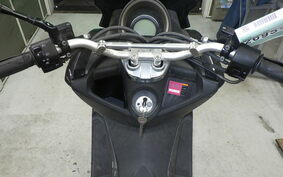 YAMAHA N-MAX SE86J