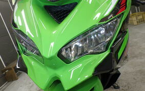 KAWASAKI ZX-25R ZX250E