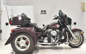 HARLEY FLHTCUI TRIKE 1450 2006 FCW