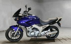 YAMAHA TDM900 2004 RN11