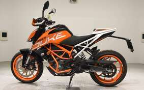 KTM 390 DUKE 2018 JPJ40