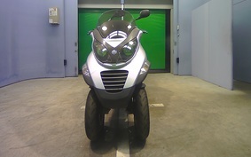 PIAGGIO MP3 250