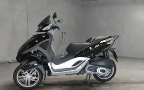 PIAGGIO MP3 YOURBAN 300 2015 不明