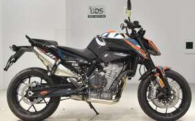 KTM 890 DUKE 2022 TU940