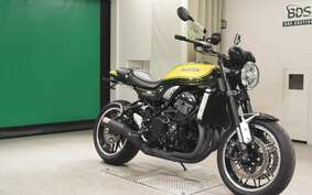 KAWASAKI Z900RS 2023 ZR900K