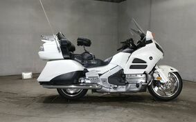 HONDA GL 1800 GOLD WING 2011 SC68