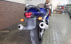 SUZUKI GSX1300R 2001 A1111