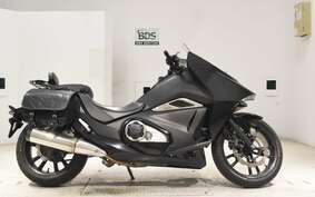 HONDA NM4 VULTUS -01 2014 RC82