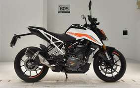 KTM 390 DUKE 2024