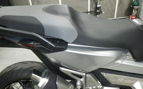 HONDA X-ADV 750 2017 RC95