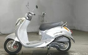 SYM UMI100 不明