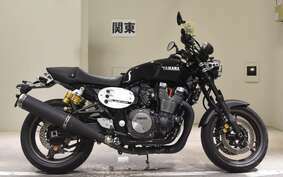 YAMAHA XJR1300 C 2016 RP19