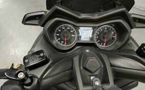 YAMAHA X-MAX 250 TRIKE SG42J