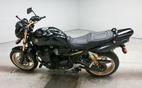 YAMAHA XJR1300 2004 RP03J