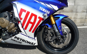 YAMAHA YZF-R1 2010 RN23