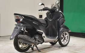 YAMAHA TRICITY 125 SE82J