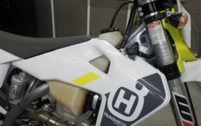 HUSQVARNA FE250