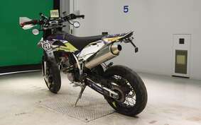 HUSQVARNA SM250R A200