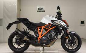 KTM 1290 SUPER DUKE R 2019 V3940