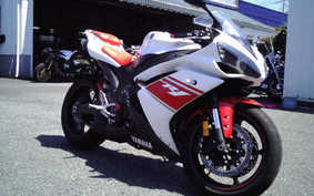 YAMAHA YZF-R1 2008 RN20