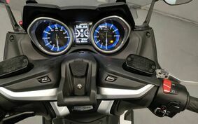 YAMAHA T-MAX 530 DX 2018 SJ15J