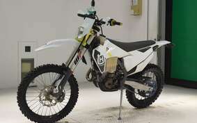 HUSQVARNA FE250