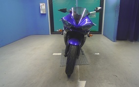 YAMAHA YZF-R6 2004 RJ05