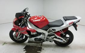 YAMAHA YZF-R1 1999 RN01