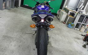 YAMAHA YZF-R1 2005