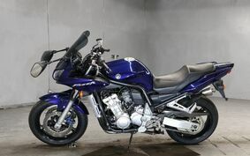 YAMAHA FZ FAZER FEATHER 2003 RN06