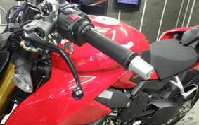 DUCATI STREETFIGHTER V4 S 2023