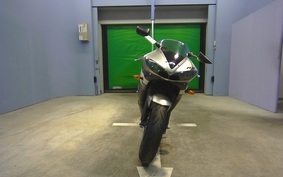 YAMAHA YZF-R6 2004 RJ05