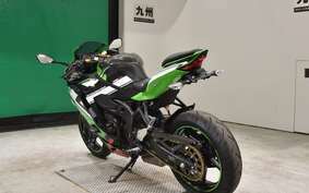 KAWASAKI ZX-25R ZX250E