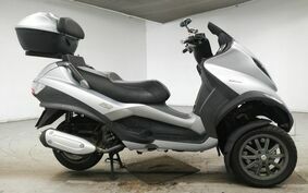 PIAGGIO MP3 250 RL M472