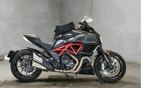 DUCATI DIAVEL Carbon 2015 G105J