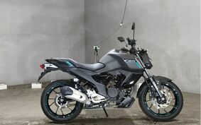 YAMAHA FZS RG662