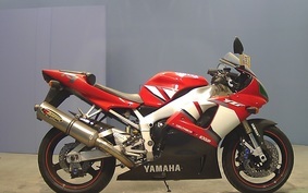 YAMAHA YZF-R1 2000 RN04