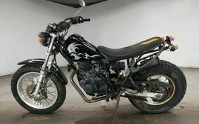 YAMAHA TW225 DG09J