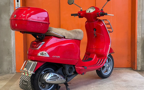 VESPA LX125