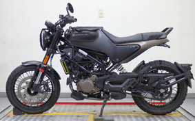 HUSQVARNA スヴァルトピレン125