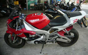 YAMAHA YZF-R1 1999 RN01