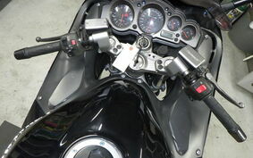 KAWASAKI ZZ1200 NINJA R 2003 ZXT20C