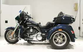 HARLEY FLHTCUTG TRIKE 2014