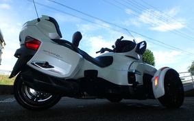 BRP CAN-AM Spyder RT-S 2015