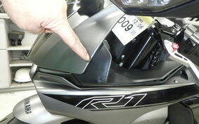 YAMAHA YZF-R1 2020 RN42