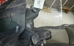 YAMAHA T-MAX 530 2013 SJ09