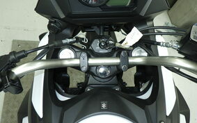 SUZUKI DL650 ( V-Strom 650 ) A 2023 C733M