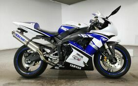 YAMAHA YZF-R1 2002 RN09