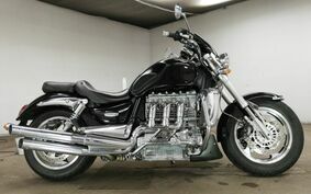 TRIUMPH ROCKET III 2004 LC1035