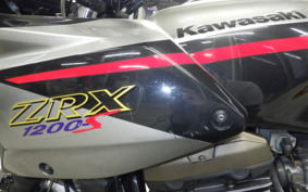 KAWASAKI ZRX1200 S 2002 ZRT20A